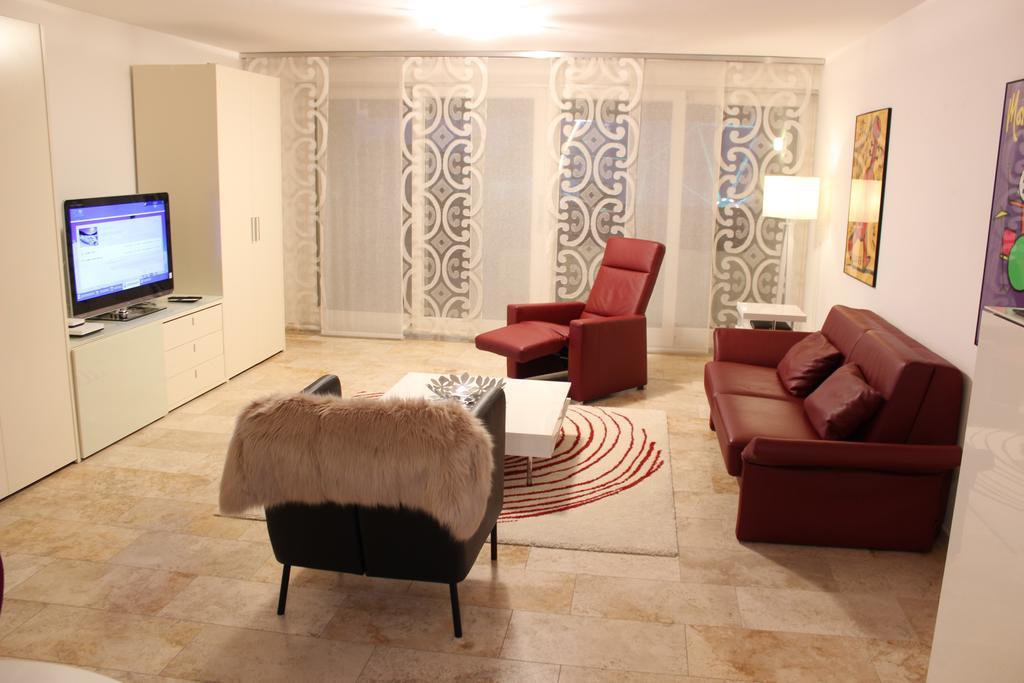 Montreux Lake View Apartments City Centre Экстерьер фото