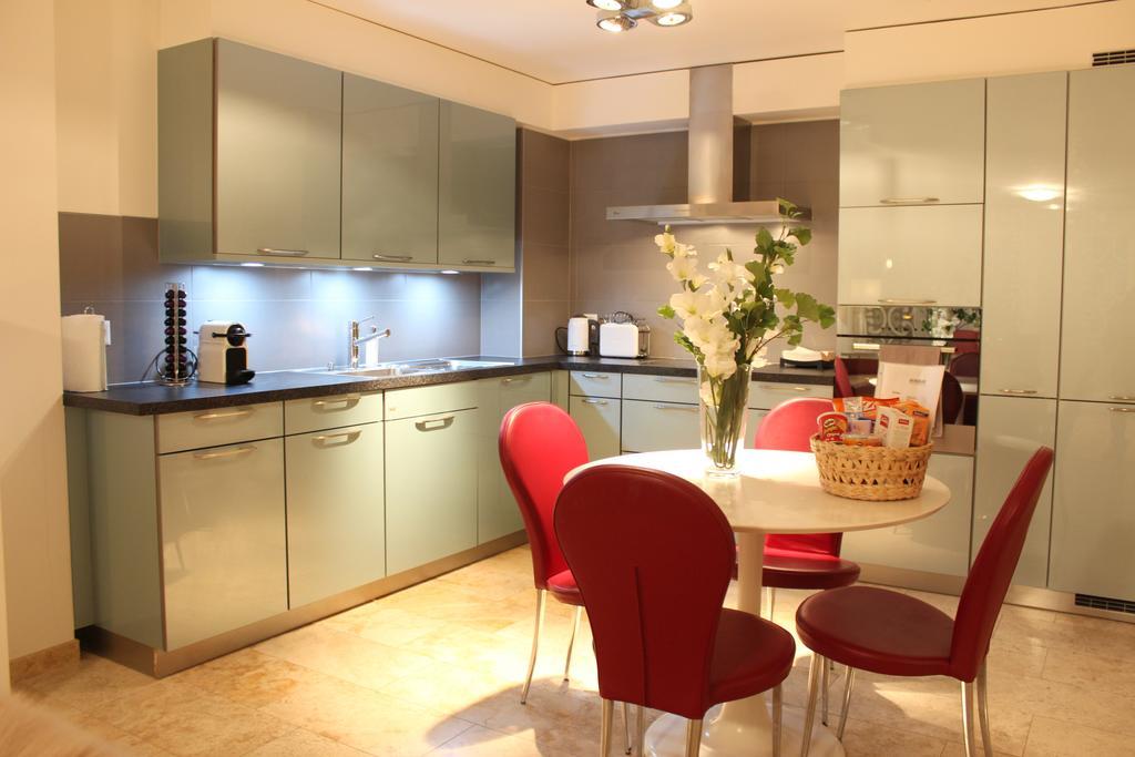 Montreux Lake View Apartments City Centre Экстерьер фото