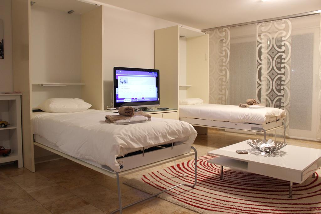 Montreux Lake View Apartments City Centre Экстерьер фото